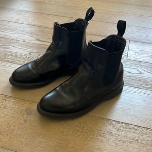 DR MARTENS Women Flora Slip On Flat Boots Black 8 Vegan